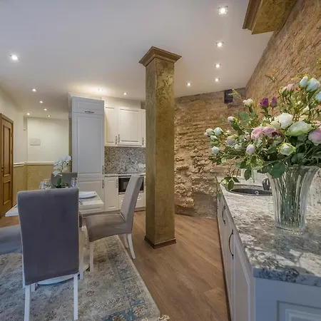 Apartamento Kesminta *